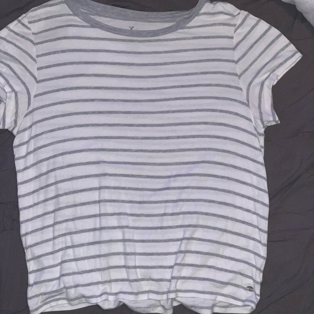 American Eagle T-shirt